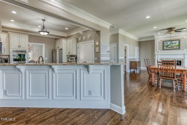 201 Highland Ridge Terrace, Johnson City, TN 37615