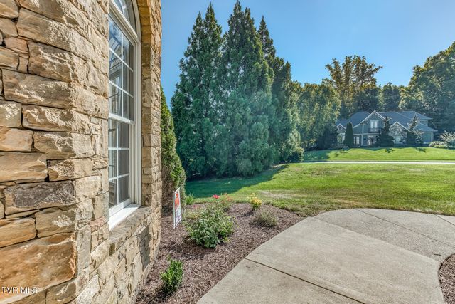 201 Highland Ridge Terrace, Johnson City, TN 37615