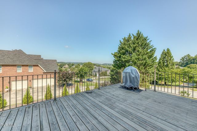 201 Highland Ridge Terrace, Johnson City, TN 37615