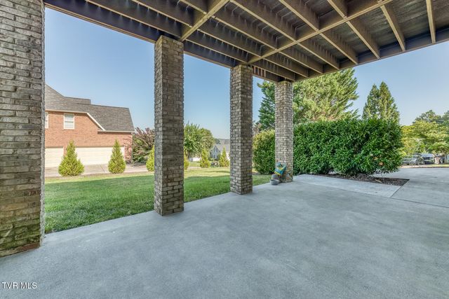 201 Highland Ridge Terrace, Johnson City, TN 37615