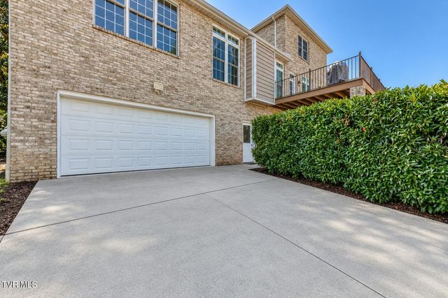 201 Highland Ridge Terrace, Johnson City, TN 37615
