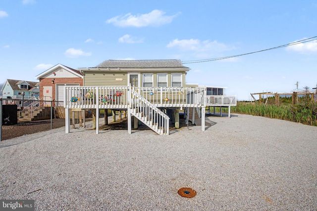 1022 SOUTH GREEN STREET, Tuckerton, NJ 08087
