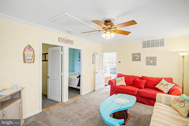 1022 SOUTH GREEN STREET, Tuckerton, NJ 08087