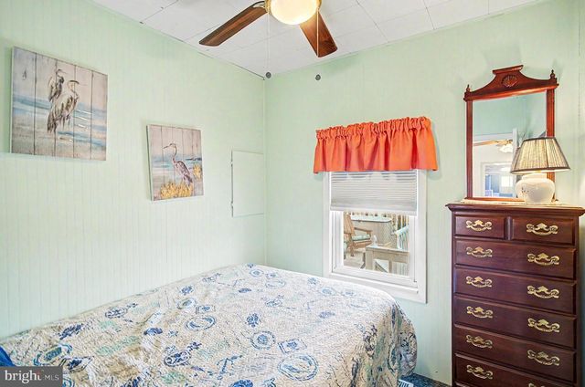 1022 SOUTH GREEN STREET, Tuckerton, NJ 08087