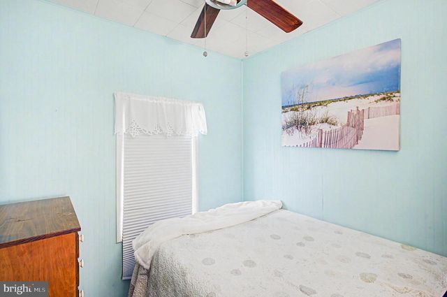 1022 SOUTH GREEN STREET, Tuckerton, NJ 08087