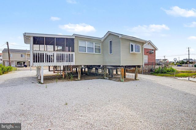 1022 SOUTH GREEN STREET, Tuckerton, NJ 08087