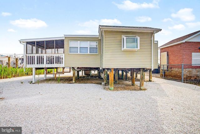 1022 SOUTH GREEN STREET, Tuckerton, NJ 08087