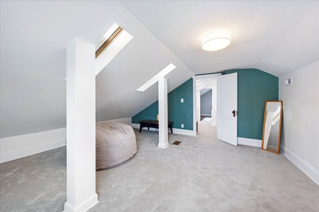 272 N Willow Road, Elmhurst, IL 60126