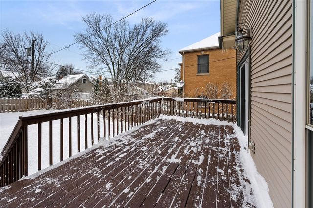 272 N Willow Road, Elmhurst, IL 60126