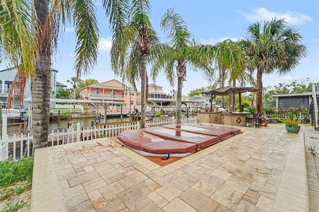 7533 HATTERAS DR, Hudson, FL 34667
