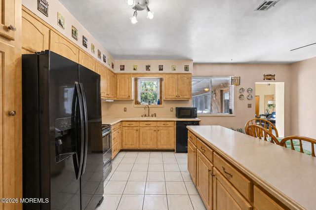 144 N Cooks Bridge Road, Jackson, NJ 08527