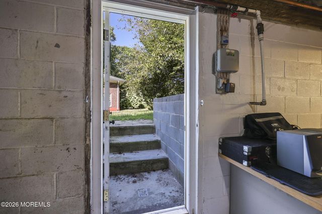 144 N Cooks Bridge Road, Jackson, NJ 08527