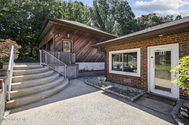 144 N Cooks Bridge Road, Jackson, NJ 08527