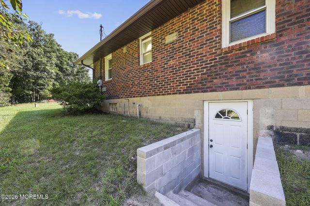 144 N Cooks Bridge Road, Jackson, NJ 08527
