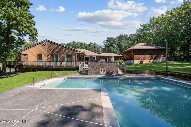 144 N Cooks Bridge Road, Jackson, NJ 08527