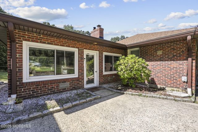 144 N Cooks Bridge Road, Jackson, NJ 08527