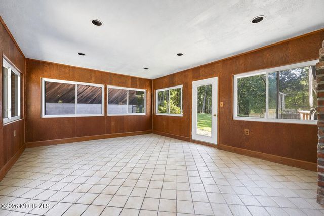 144 N Cooks Bridge Road, Jackson, NJ 08527