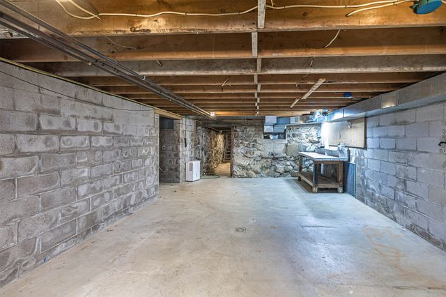 9069 ROUTE 89, North East, PA 16428