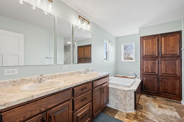 1555 127th Street, New Richmond, WI 54017