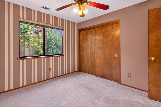 5312 Engle Rd, Carmichael, CA 95608