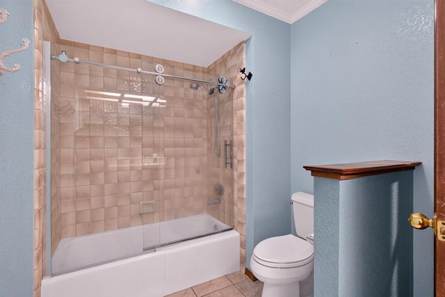 5312 Engle Rd, Carmichael, CA 95608