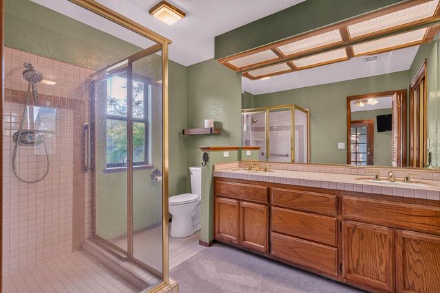 5312 Engle Rd, Carmichael, CA 95608