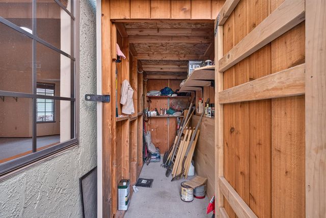 5312 Engle Rd, Carmichael, CA 95608