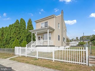 305 BEECHWOOD AVE, Pottsville, PA 17901