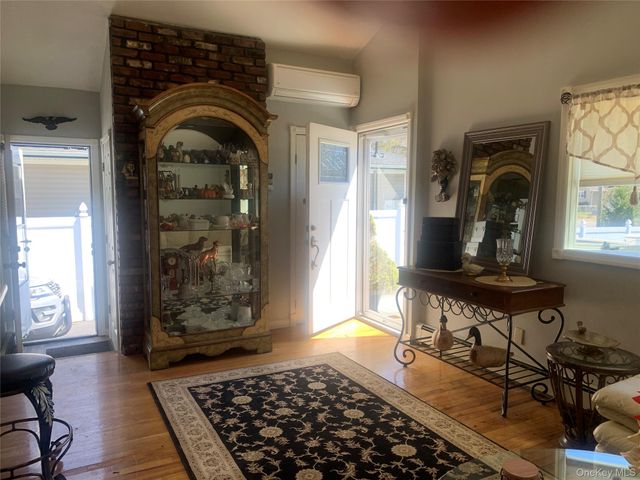 159 Parkwood Drive, Shirley, NY 11967