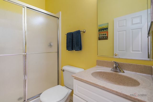 146 Colonial Drive, Vernon Hills, IL 60061