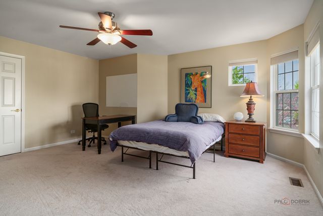 146 Colonial Drive, Vernon Hills, IL 60061
