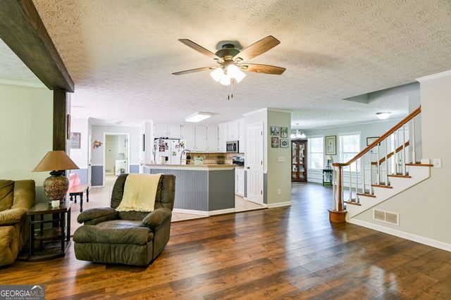 1901 Mcconnell Road, Grayson, GA 30017