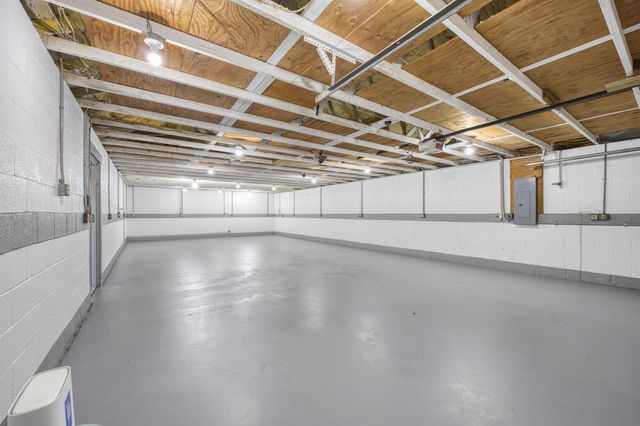 1672 ERIE Terrace, Palm Springs, FL 33406