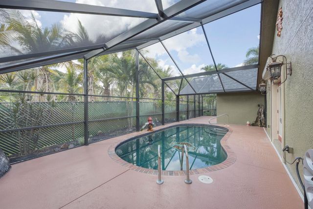 1672 ERIE Terrace, Palm Springs, FL 33406