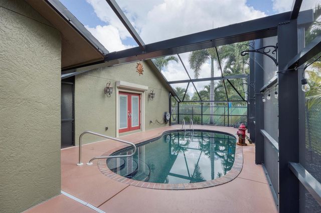 1672 ERIE Terrace, Palm Springs, FL 33406