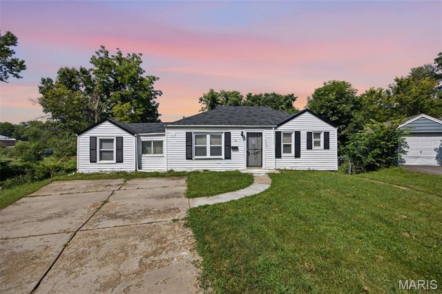 41 Henquin Drive, St Louis, MO 63135