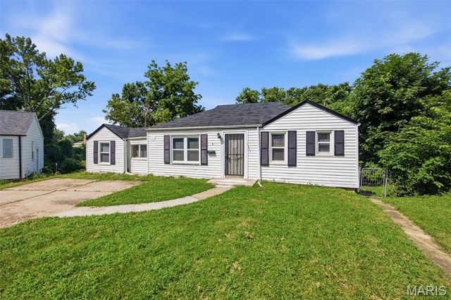41 Henquin Drive, St Louis, MO 63135