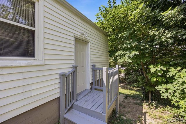 41 Henquin Drive, St Louis, MO 63135