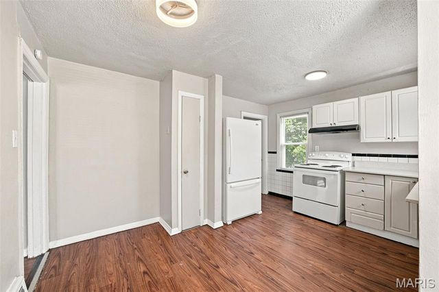41 Henquin Drive, St Louis, MO 63135