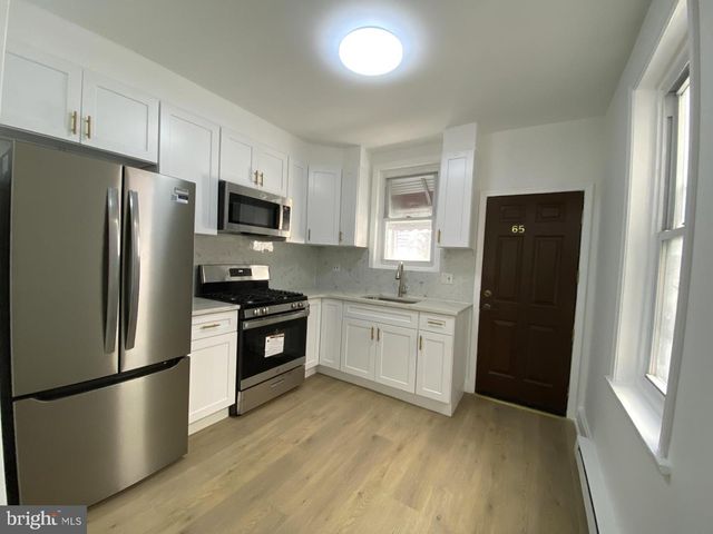 2204 S WOODSTOCK ST, Philadelphia, PA 19145