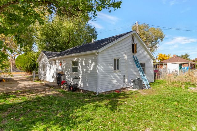 2424 S D AVE, Ogden, UT 84401