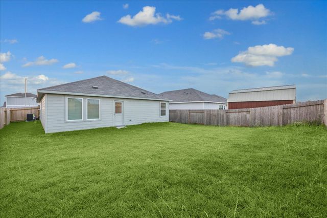 337 Grayson Baw Lane, Waller, TX 77484