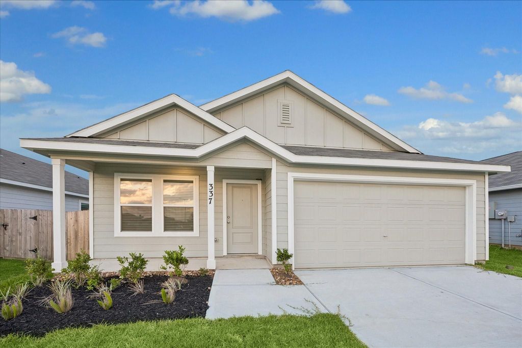 337 Grayson Baw Lane, Waller, TX 77484