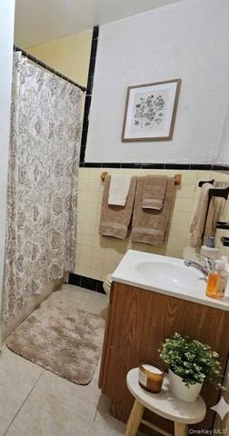 17719 Troutville Roads, Jamaica, NY 11434