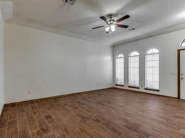 11508 Wallace Avenue, Oklahoma City, OK 73162