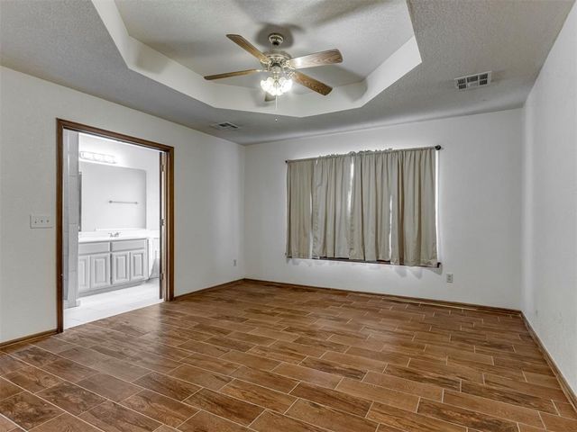 11508 Wallace Avenue, Oklahoma City, OK 73162