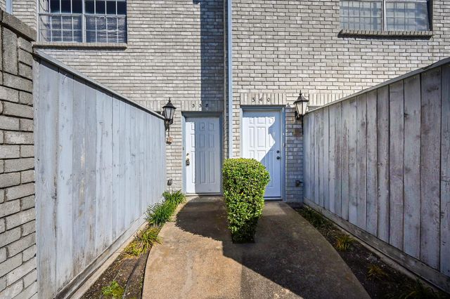 338 Wilcrest Drive 338, Houston, TX 77042