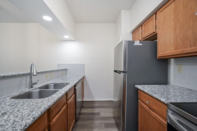 338 Wilcrest Drive 338, Houston, TX 77042