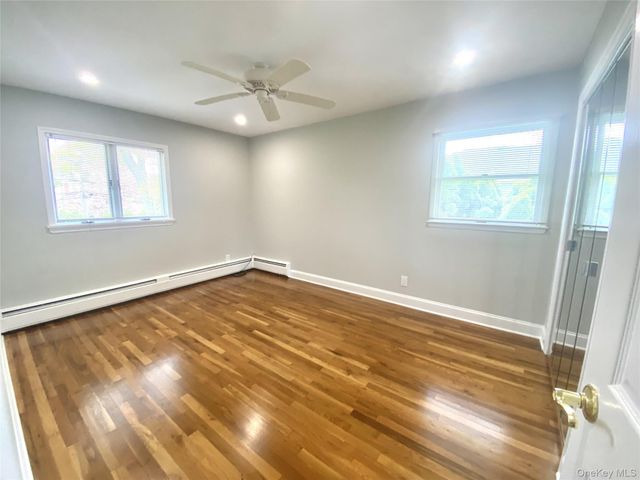 7 Byfield Place, Melville, NY 11747