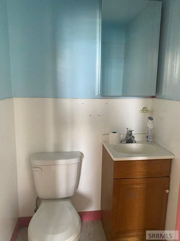 200 N 2nd Street, Challis, ID 83226